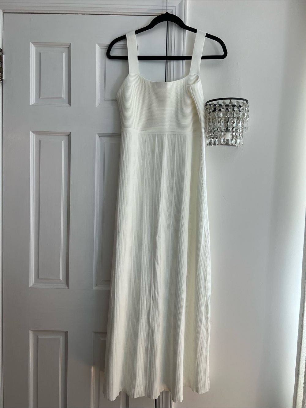 Ann Taylor Cream Sleeveless Midi Dress
